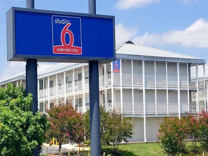 Studio 6-San Antonio, Tx - Lackland Afb Екстериор снимка